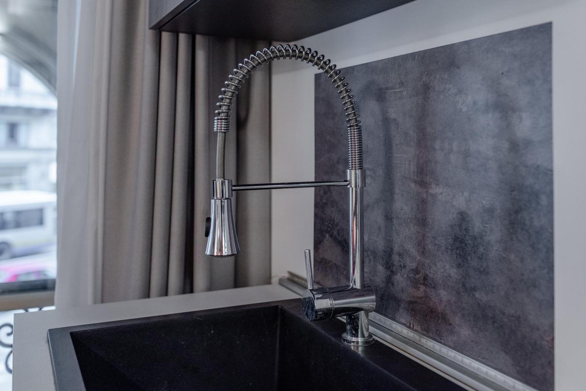 Suite & Queen Apartments Turin Extérieur photo